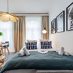 Scenic Studio In Historic Brussels